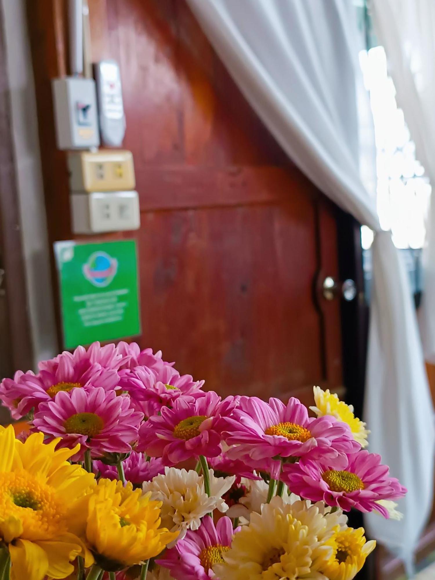 Pai Baan Homestay ปายบ้าน โฮมสเตย์ ถนนคนเดินปาย Exterior foto